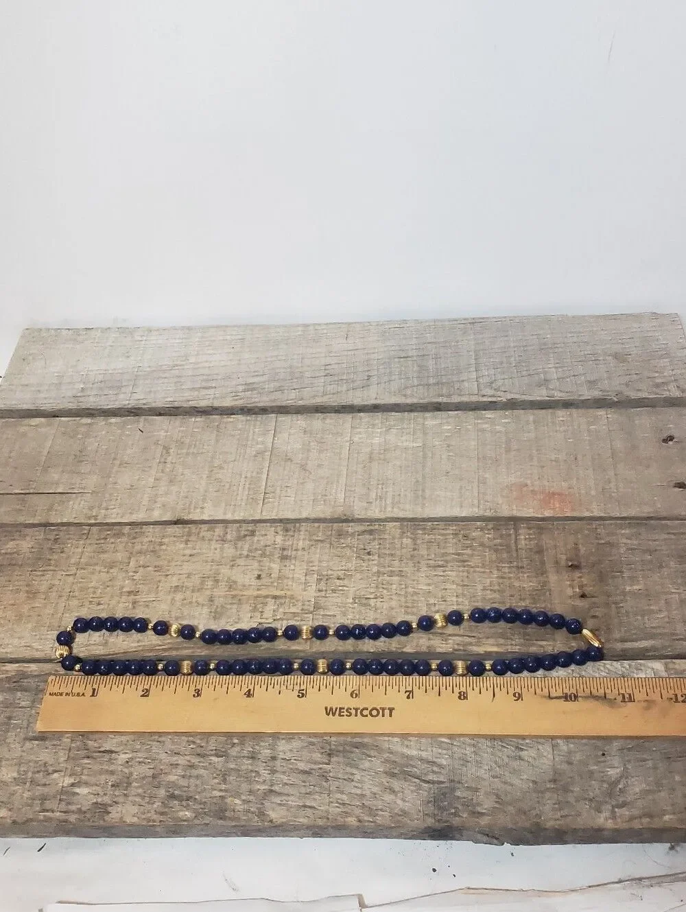Vintage item unbranded